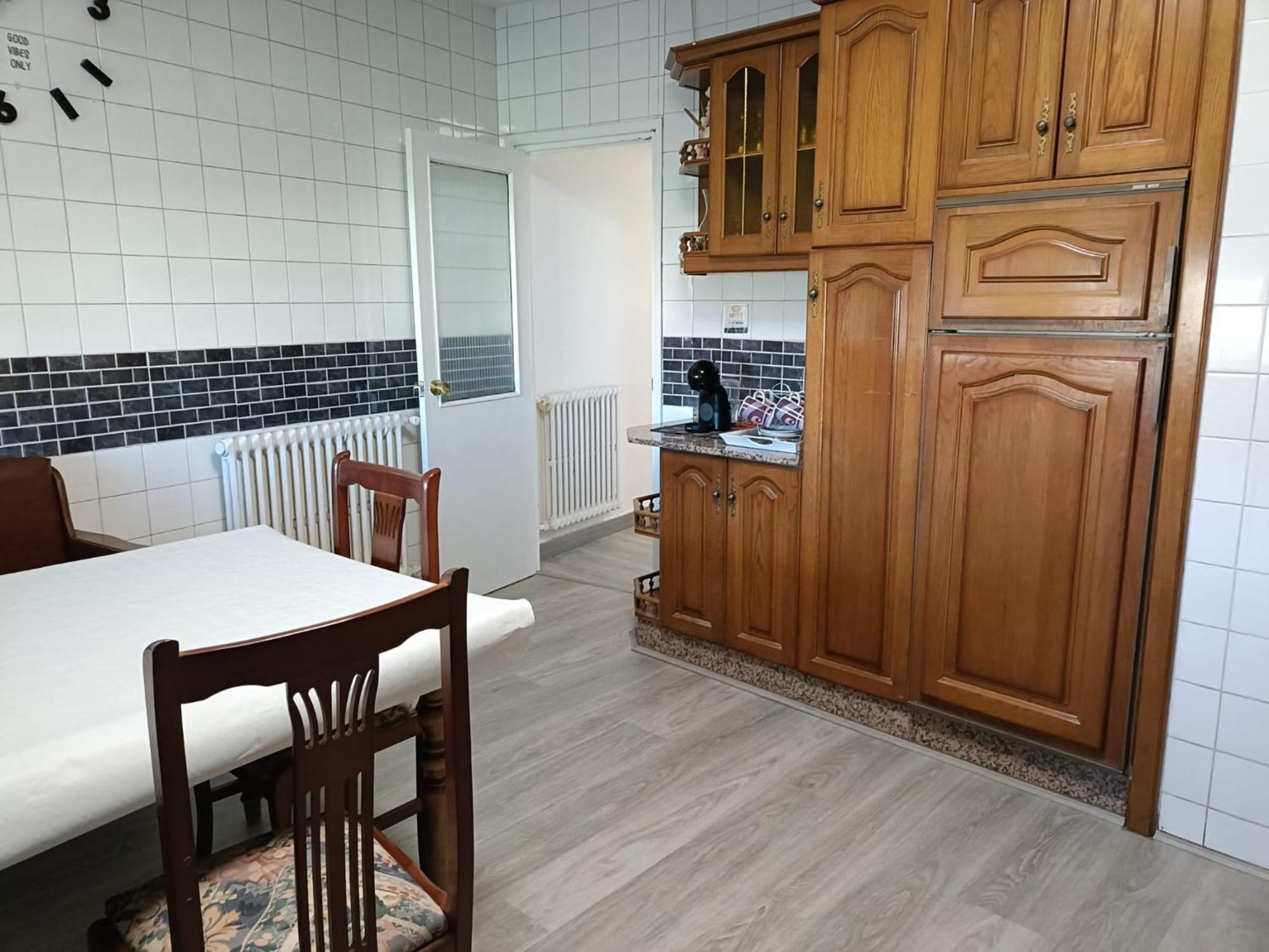 Apartamento Shenzhen En Astorga Camino De Santiago Cochera Bicis מראה חיצוני תמונה